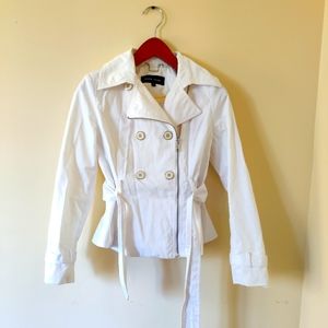 Black Rivet white zip-up jacket